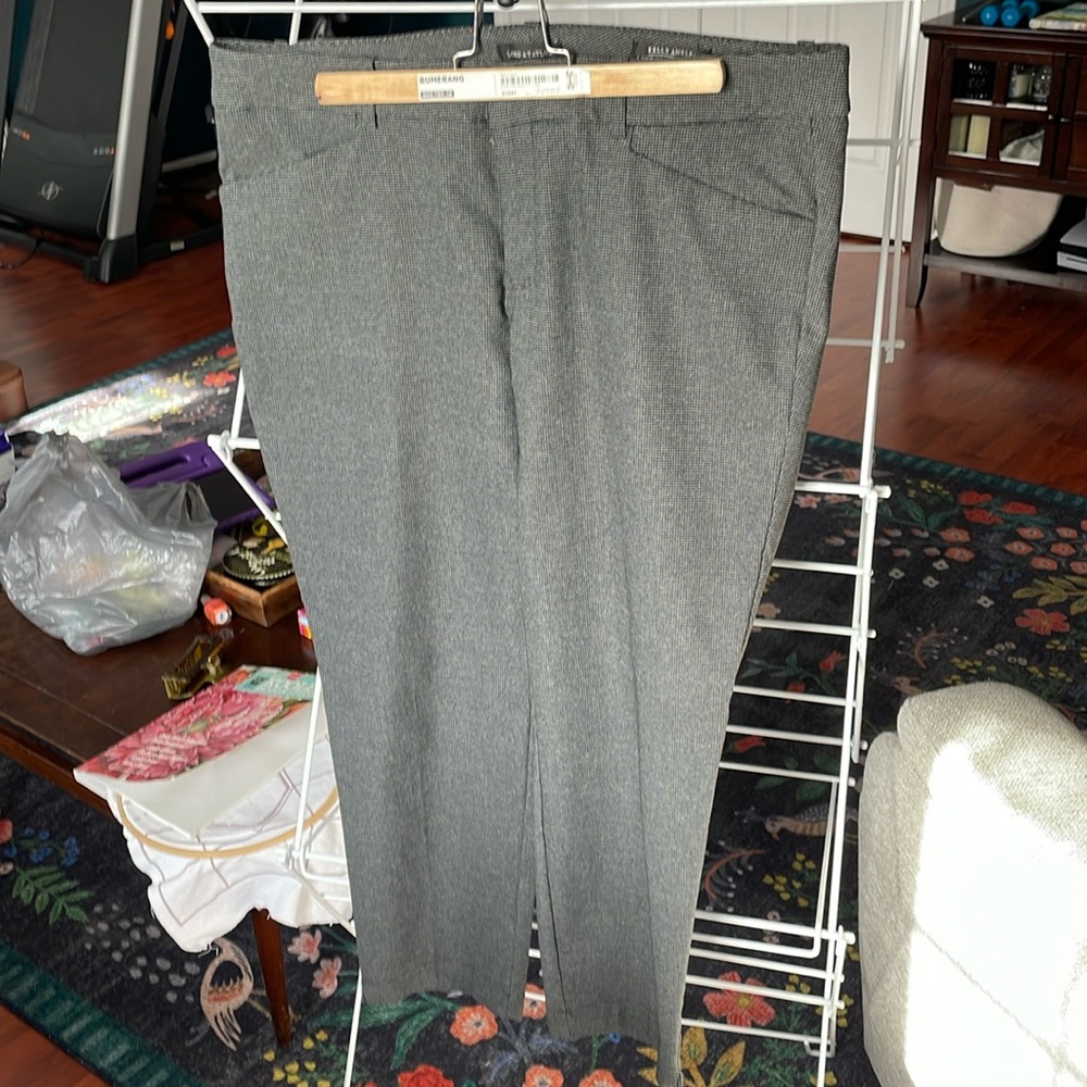 Lord & Taylor Kelly ankle pant